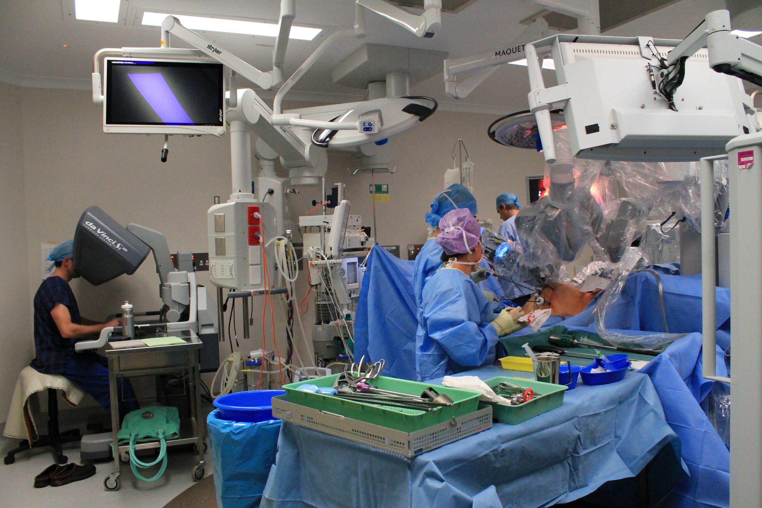 Robotic surgery giving hope to prostate cancer patients  Griffith News