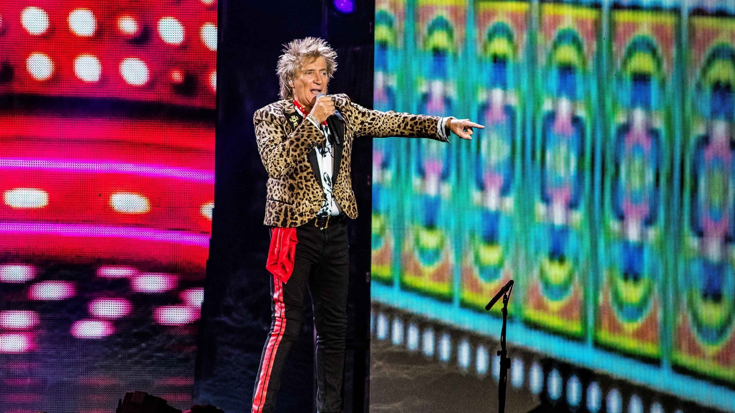Rod Stewart speaks out about three